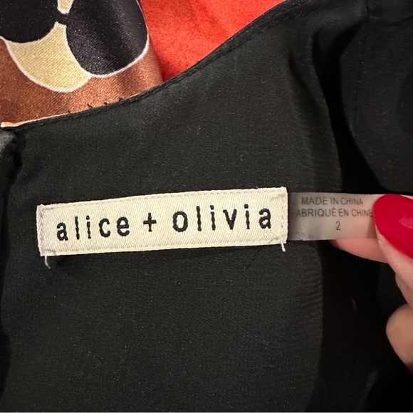 🎀SOLD🎀Alice + Olivia Stasia Stace Face Print Pleated Dress - Picture 10 of 10